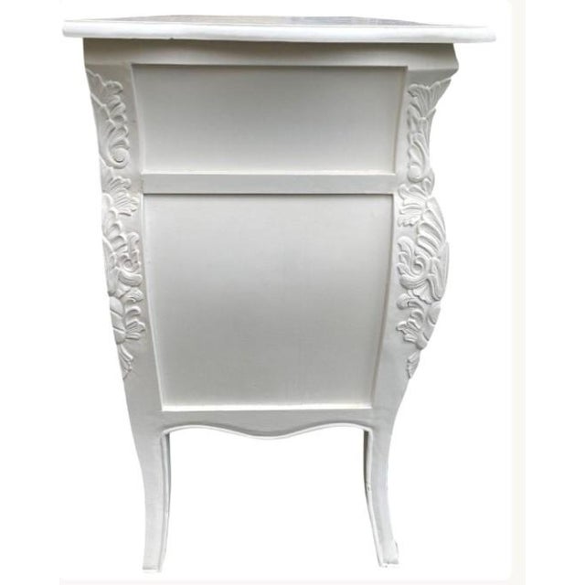 Shabby Chic French Country 5-Drawer White Bombay Chest For Sale - Image 4 of 7