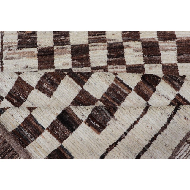 Casual Modern Gallery Runner in White and Brown Tones 3'6 X 12'8 For Sale - Image 10 of 11