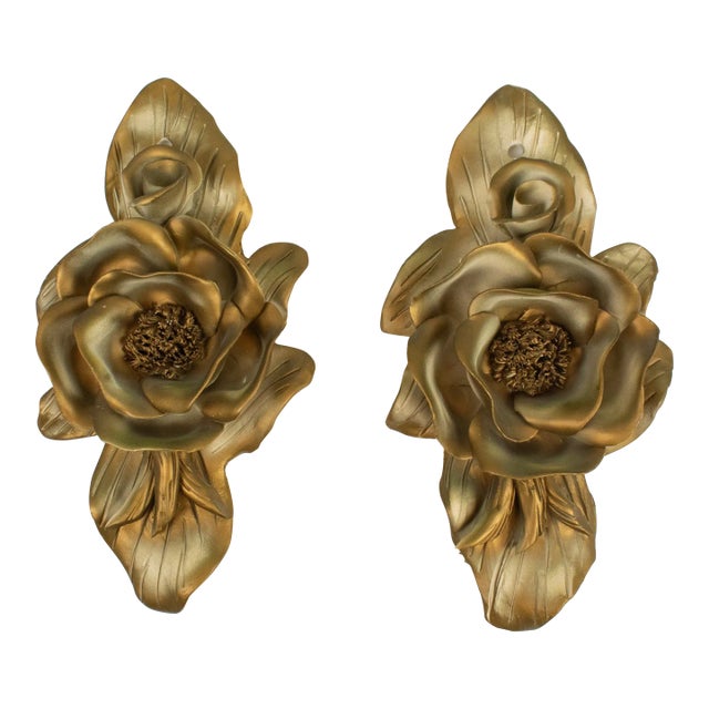 Mid-Century Gold & White Delicate Floral Chalkware, Plasterware - a Pair For Sale