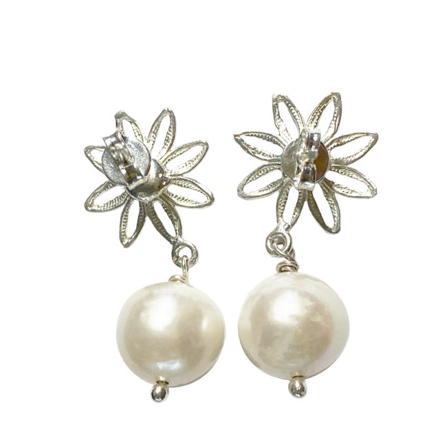 1980s Custom Made 11.7mm Round White Pearl Stud Earrings W/Filigree Sterling Silver For Sale - Image 5 of 6