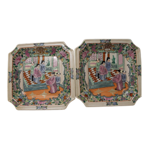 Pair of 19th Century Octagonal Trays or Shallow Bowls in the Famille Rose