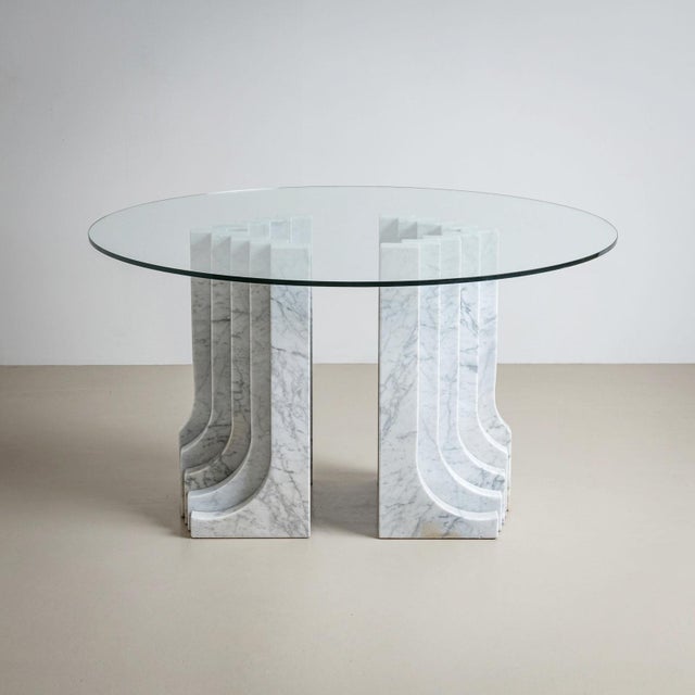 Dining Table with White Marble Columns, attributed to Carlo Scarpa, Italy, 1970 For Sale - Image 9 of 9