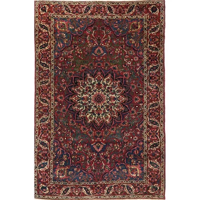1930s Old Persian Bakhtiari Runner Rug 4’8″ X 7’2″ For Sale - Image 11 of 11