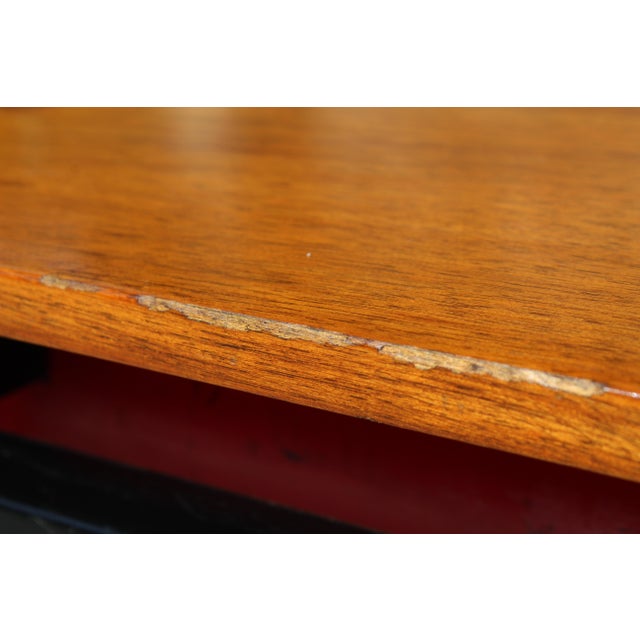 Mid-Century Modern Asian-Inspired Coffee Table by Michael Taylor Style for Baker – 1960s Red Drawer Butternut & Teak Accent Table For Sale - Image 16 of 17