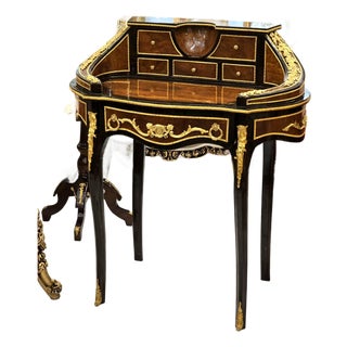 French Louis XVI Ladies Writing Desk With 6 Drawers, Gallery Rail & Bronze Mounts For Sale