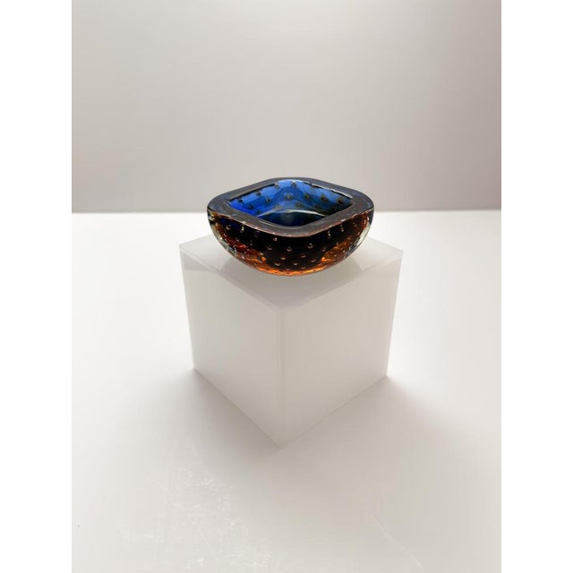 Vintage Murano Glass Bowl in Blue Amber from Fratelli Toso, Italy, 1960s For Sale - Image 9 of 10