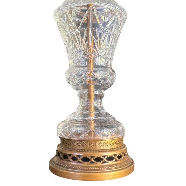 Vintage Tall Neoclassical Brass & Hand-Cut Lead Crystal Column Table Lamp For Sale - Image 4 of 8