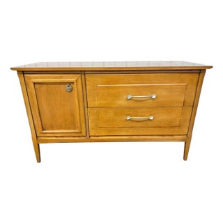 Mid-Century Modern Heywood Wakefield Sideboard For Sale