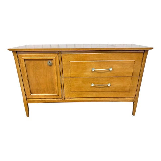 Mid-Century Modern Heywood Wakefield Sideboard For Sale