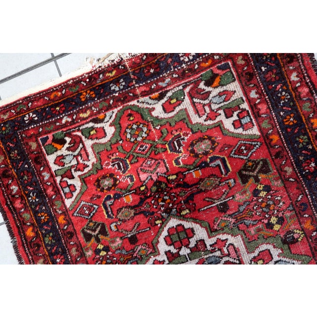 1920s, Antique Persian Hamadan Rug, Floral Medallion, 3 X 5 For Sale - Image 12 of 12