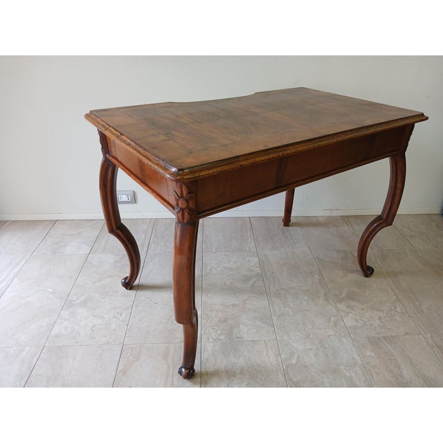 Antique Desk in Walnut, 1800s For Sale - Image 10 of 18