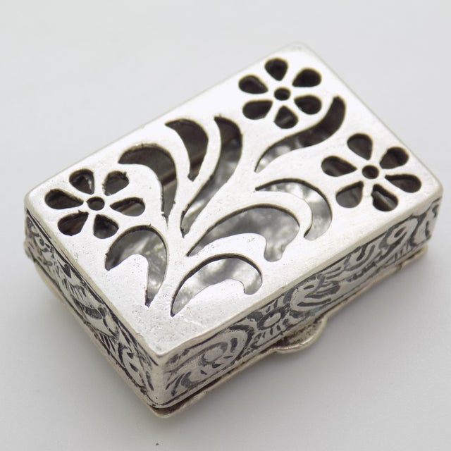 Vintage Italian Handmade Silver Potpourri Box with Fruits, Tuscany, Italy, 1970s For Sale - Image 6 of 11