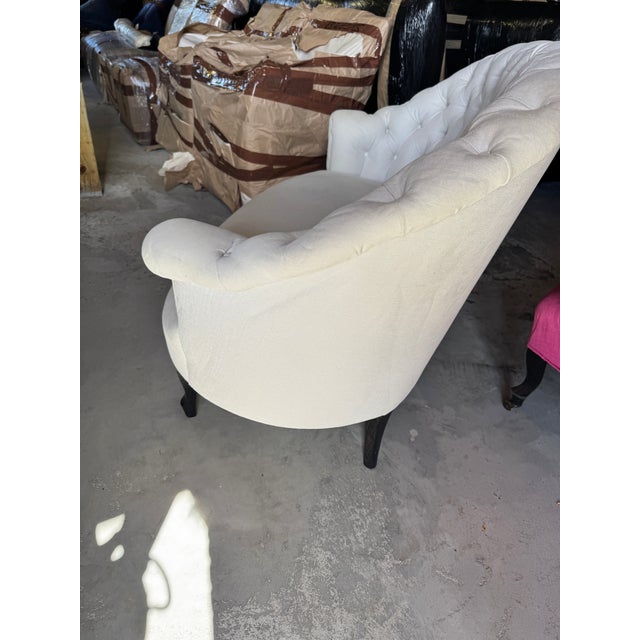 19th-Century French Napoleon III Tufted Curved Settee For Sale - Image 4 of 9