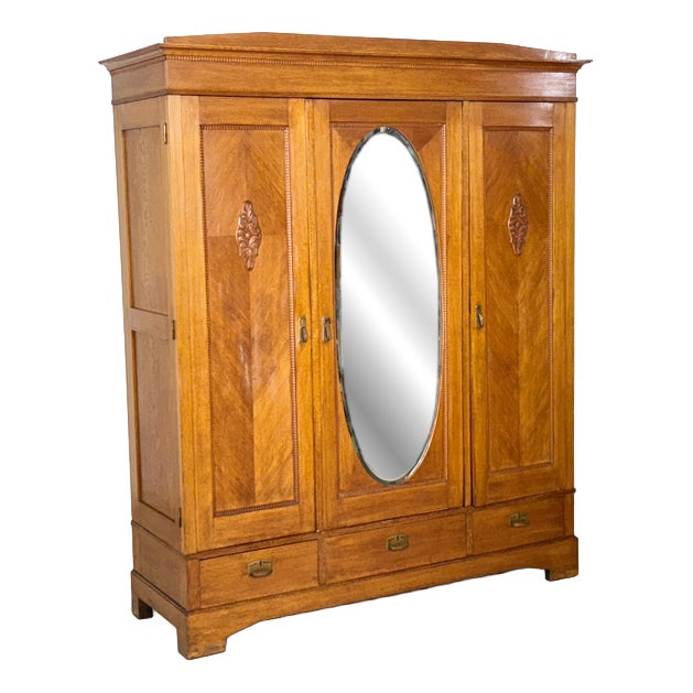 Art Nouveau German Wardrobe in Oak, 1920 For Sale