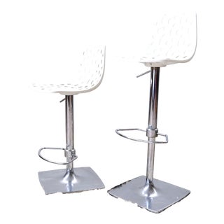 Set of White Tess Bar Stools with Chromed Leg from Lucidi and Pevere For Sale