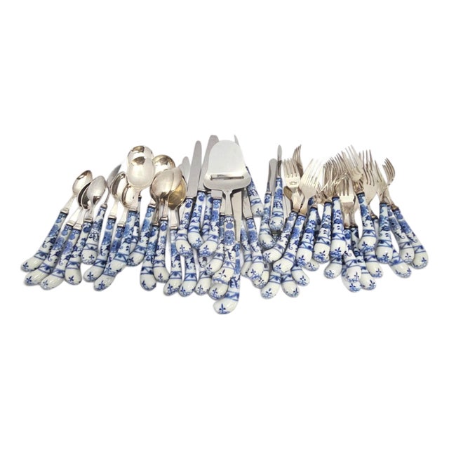 Mid-20th Century House of Prill Blue Onion Porcelain Flatware, 49 Pieces For Sale