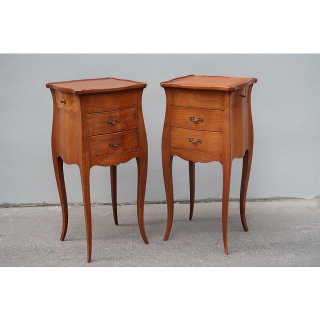 1950s Set of Two French Louis XV Style Nightstands. For Sale - Image 9 of 13