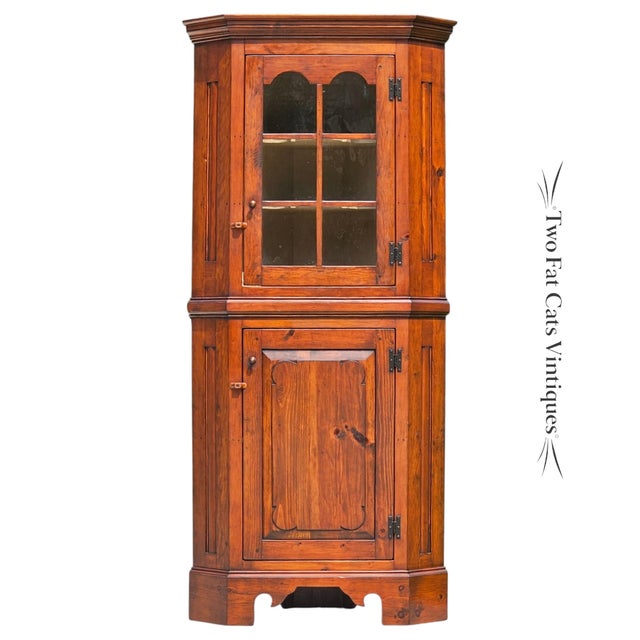Farmhouse Stephen Von Hohen Early American Style Pine Corner Cabinet Vintage For Sale - Image 3 of 11
