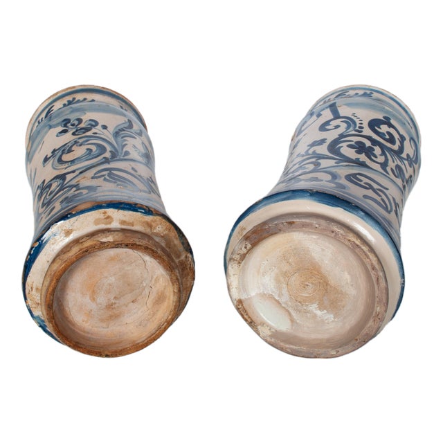 Pair of Antique 17th Century Spanish Blue & White Pottery Albarelli Drug Jars 1680 For Sale - Image 9 of 12