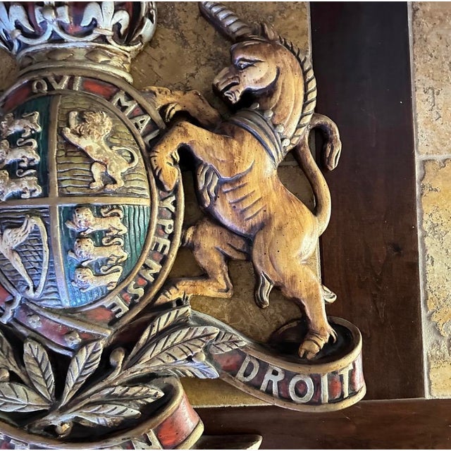 Gold Early 20th Century Large English British Plaster Royal Coat of Arms Wall Plaque For Sale - Image 8 of 18