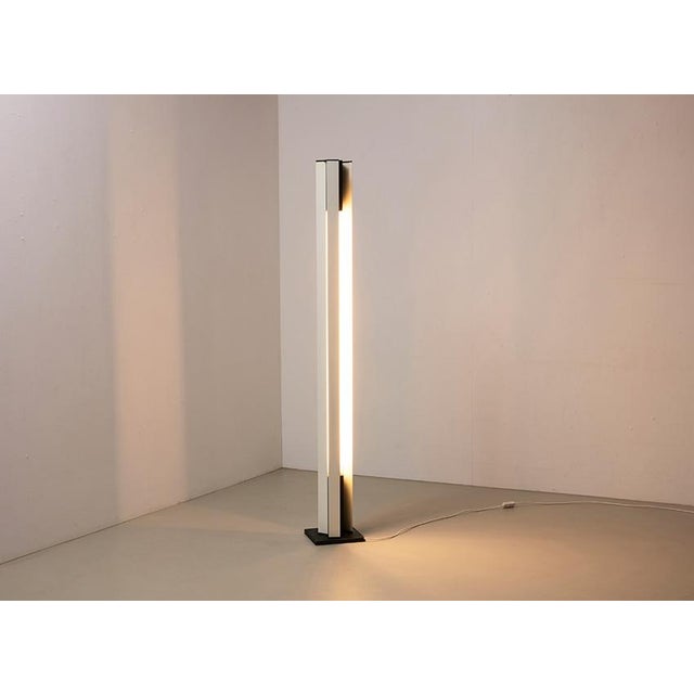 Moonlight Floor Lamp by Ettore Sottsass for Arredoluce, 1970s For Sale - Image 6 of 14