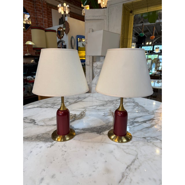 1970s Vintage Red & Brass Table Lamps With Linen Shades - a Pair For Sale - Image 5 of 18