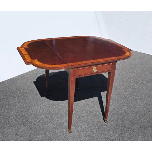 Baker Furniture Company Vintage Baker Furniture Pembroke Drop Leaf Side Table Inlay Design One Drawer #2 For Sale - Image 4 of 17