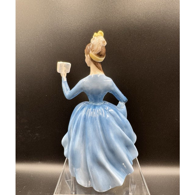 Mid-Century Modern Vintage MCM Royal Doulton “Leading Lady” Hn2269 Bone China Figurine For Sale - Image 3 of 5