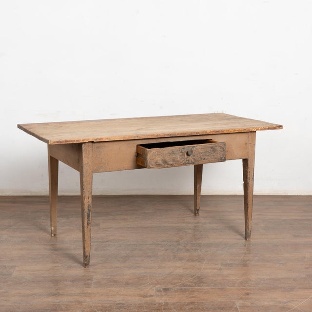 Early 19th Century Swedish Painted Pine Farm Table Console Early 19th-century Swedish pine farm table or console retaining...