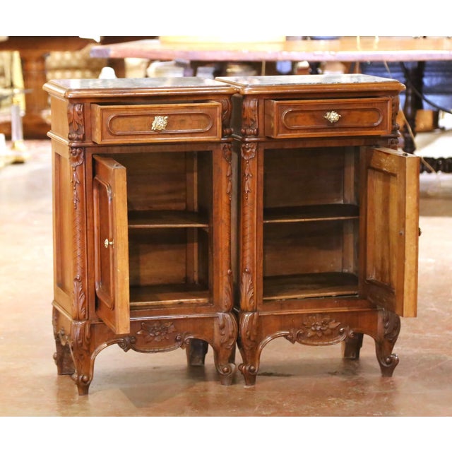 Wood Pair of 19th Century French Louis XV Marble Top Carved Walnut Nightstands For Sale - Image 7 of 13