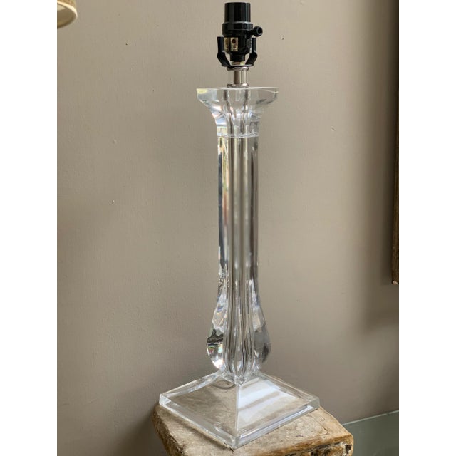 Transparent Vintage Lucite Pillar Table Lamp For Sale - Image 8 of 8