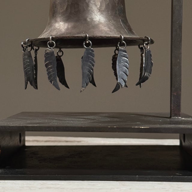 Vintage Postmodernist Minimalist Metal Horn Shaped Sculpture on Custom Stand For Sale In Philadelphia - Image 6 of 8