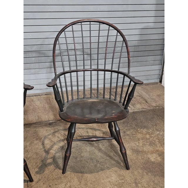 American Late 20th Century Pair of d.r. Dimes Sack Back Windsor Arm Chairs Bench Made Dark Green Crackle Finish For Sale - Image 3 of 9
