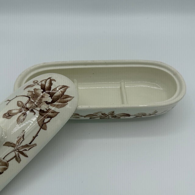 Victorian 1887 Victorian Kew Brown Transferware Brush Box by Brown-Westhead Moore — Lidded Washstand Piece For Sale - Image 3 of 7