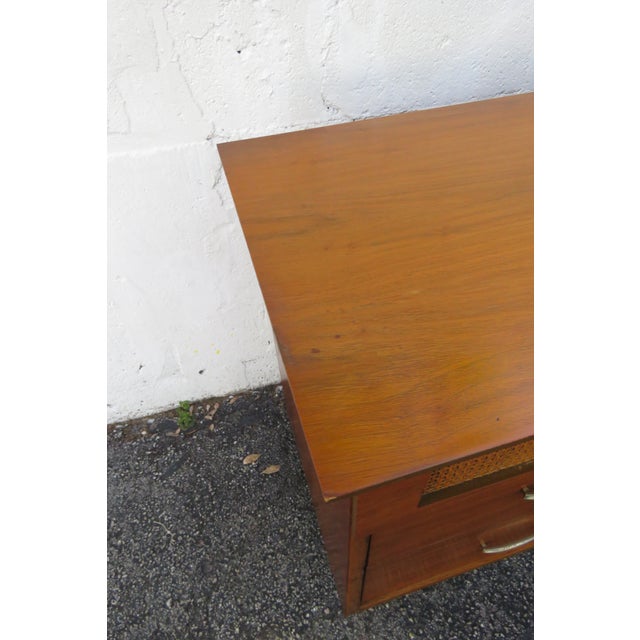 Wood Mid Century Modern Long Dresser Sideboard Credenza 5407 For Sale - Image 7 of 12