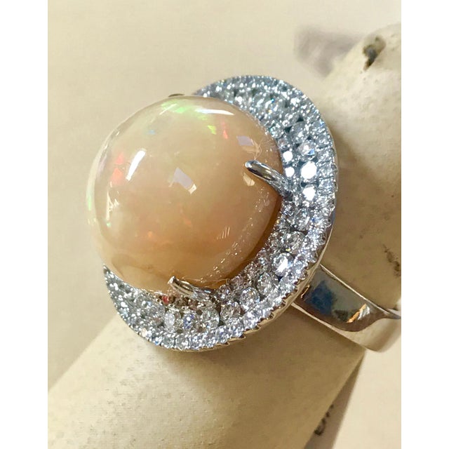 Round Opal and Diamond Cocktail Ring 18 Karat White Gold, Estate For Sale In New York - Image 6 of 18