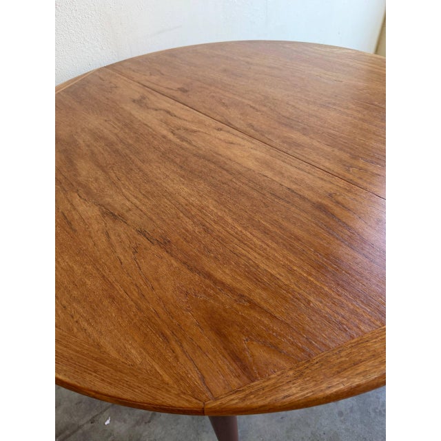 Brown Danish Teak Round Dining Table – Vintage Mid Century Modern Table 1960s For Sale - Image 8 of 9