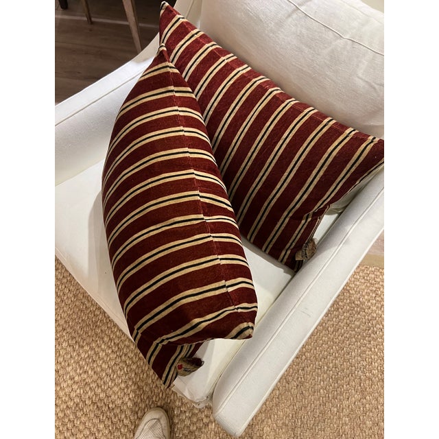 A beautifully tailored pair of luxury lumbar pillows by House of Lyria, crafted in a rich burgundy velvet with classic...