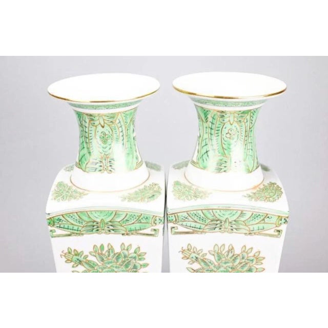 Late 20th Century Japanese Imari Green Vases- a Pair For Sale - Image 4 of 9