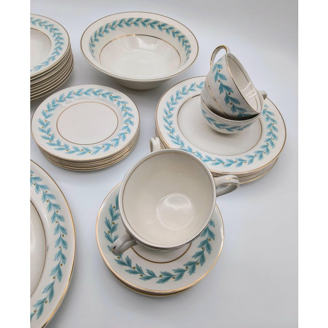 Mid-Century Modern Vintage Johnson Bros Pareek England Dinner/Lunch Set of 40 Pieces For Sale - Image 3 of 10
