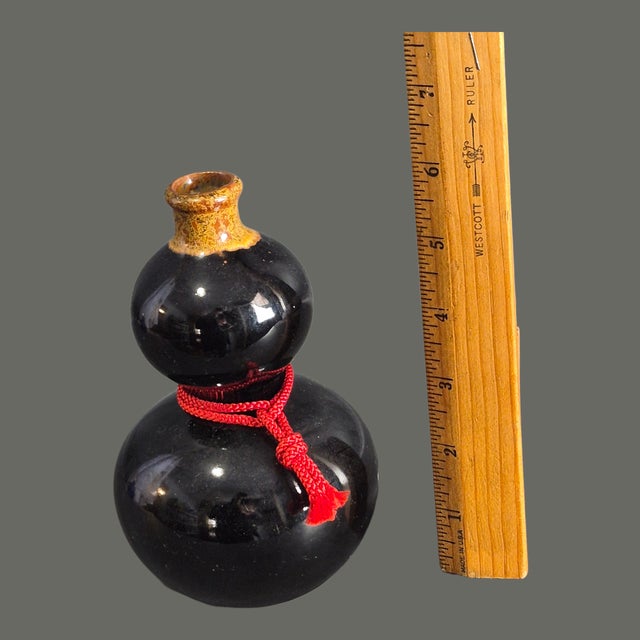 Late 20th Century Late 20th Century Asian Japanese Brown Pottery Sake "Tokkuri" Gourde Shaped Decanter For Sale - Image 5 of 8