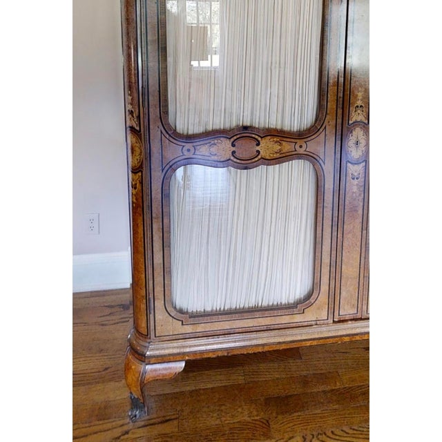 French Vintage French Inlaid Marquetry Glass Door Vitrine Armoire For Sale - Image 3 of 5