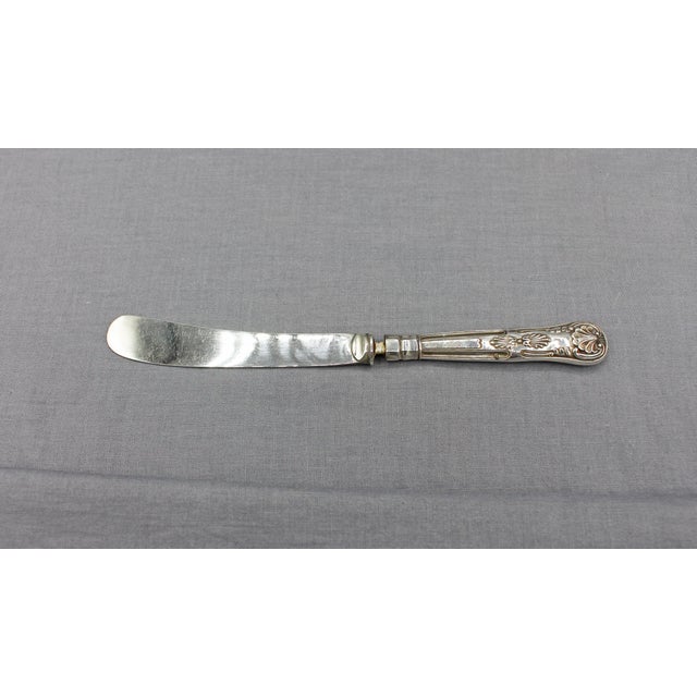 English 1915 Set of Six English Sheffield Butter Knives in Original Case For Sale - Image 3 of 8
