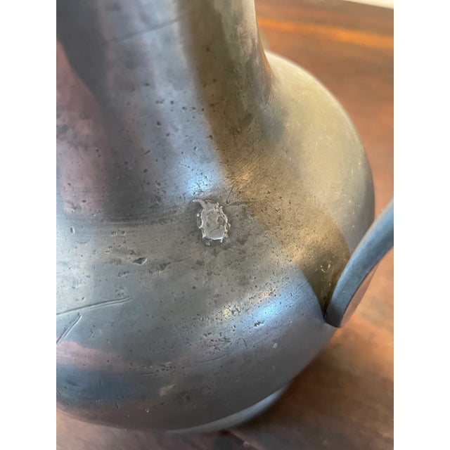 18th Century Flemish Rembrandt Style Double Handled Pewter Flagon Hallmarked For Sale - Image 9 of 12