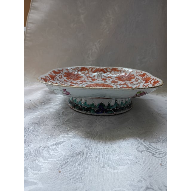 Chinese Vintage Chinese Iron-Red Enamel Lobed Square Dish With Lotus Scroll & Shou Characters For Sale - Image 3 of 10