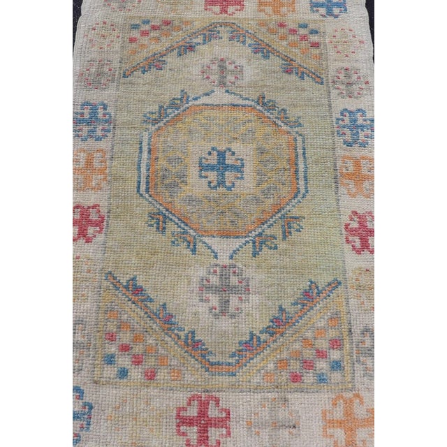 Measures: 2'8 x 4'3 Modern Turkish Oushak Rug Multicolor Geometric Patterns 2'8 x 4'3. Keivan Woven Arts / Rug / EN-1061...