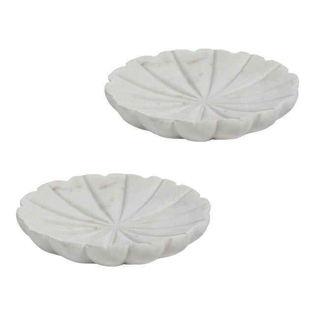 Kara 2-Piece Flower Marble Decorative Dish Set, White For Sale