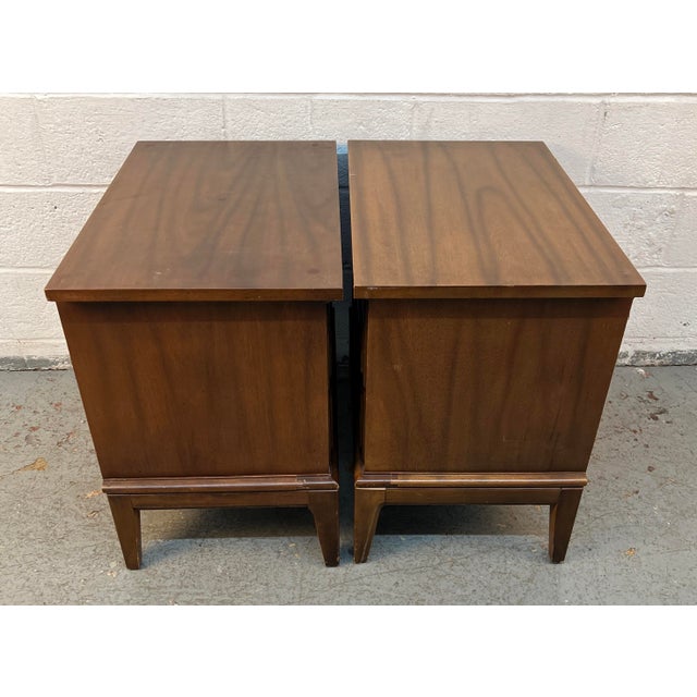 Pair of Vintage Dixie Furniture Walnut MCM Tuscan Style Nightstands For Sale - Image 9 of 17
