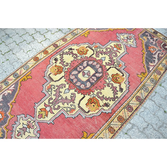 Turkish 1960s Oushak Red Color Natural Wool Rug For Sale - Image 3 of 11