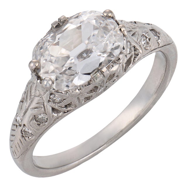 1930s Art Deco Gia 1.10 Carat Diamond Platinum Engagement Ring, Size 4.5 For Sale